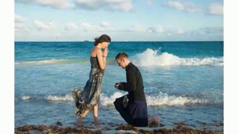 Read more about the article A Surprise Beach Proposal in Playa del Carmen