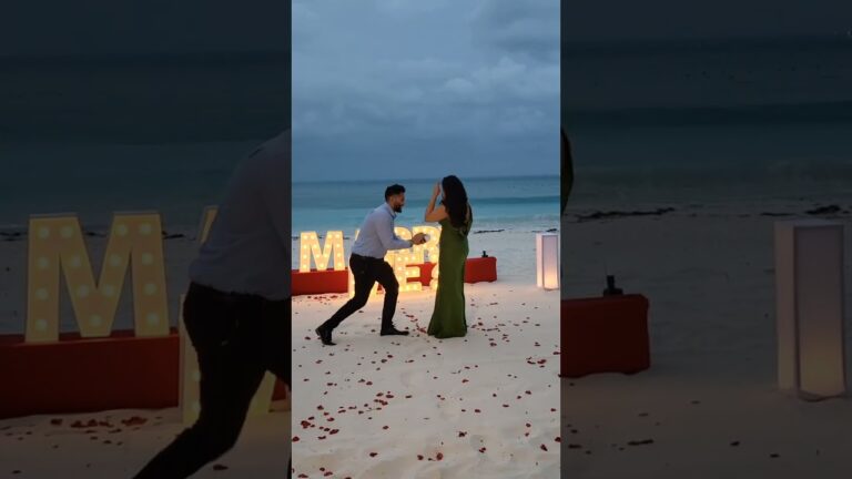 Read more about the article He proposed her hand on a beach in Cancun! #cancunproposal #beachproposal #proposalplanner #marryme