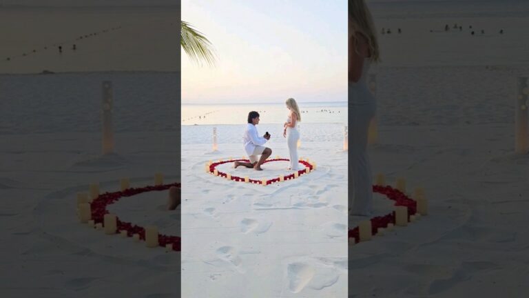 Read more about the article He saved the best surprise for their last day in Cancun! #cancunproposal