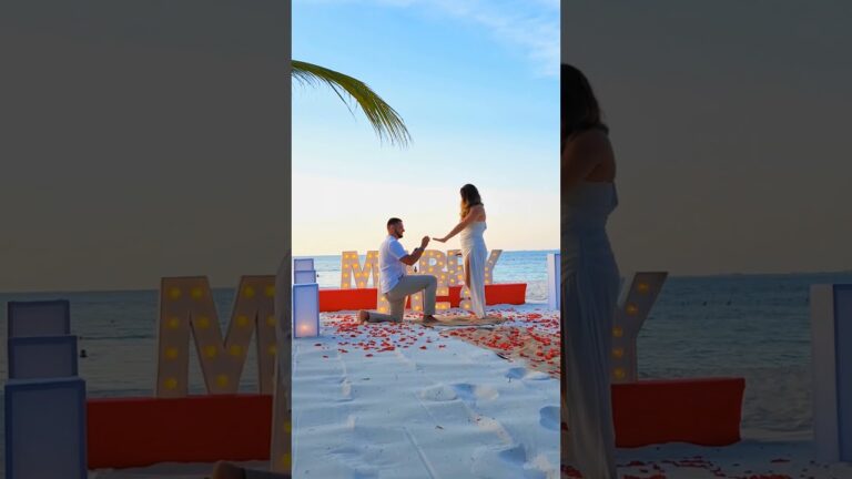 Read more about the article An incredible sunset for an amazing proposal ! #love #shesaidyes #cancun #romantic #sunset