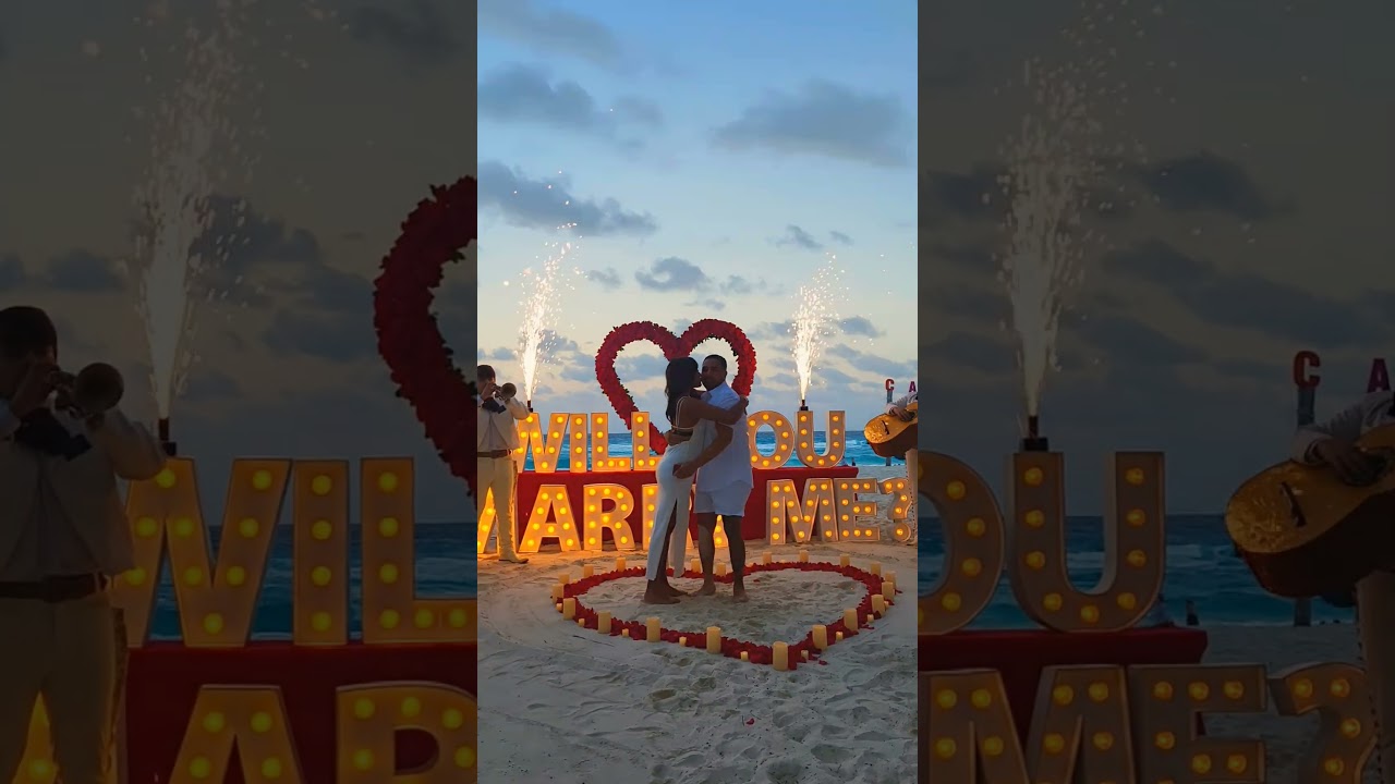 Read more about the article Two hearts of red roses and the Cancún beach, what could be more perfect!🥀❤️ #shesaidyes #mariachis