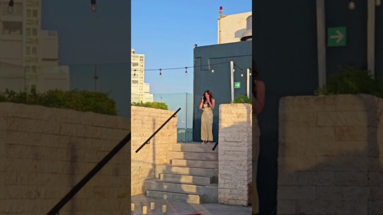 Read more about the article Sunset above, sax in the air, forever in her eyesπ #cancunproposal #proposal #engaged #fyp #cancun