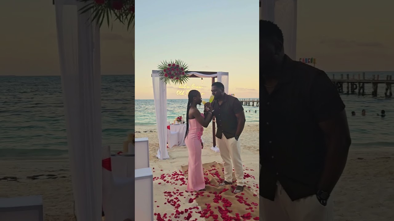 Read more about the article From now on their love will be endless as the horizon 💖 #cancunproposal #proposalplanner #proposal