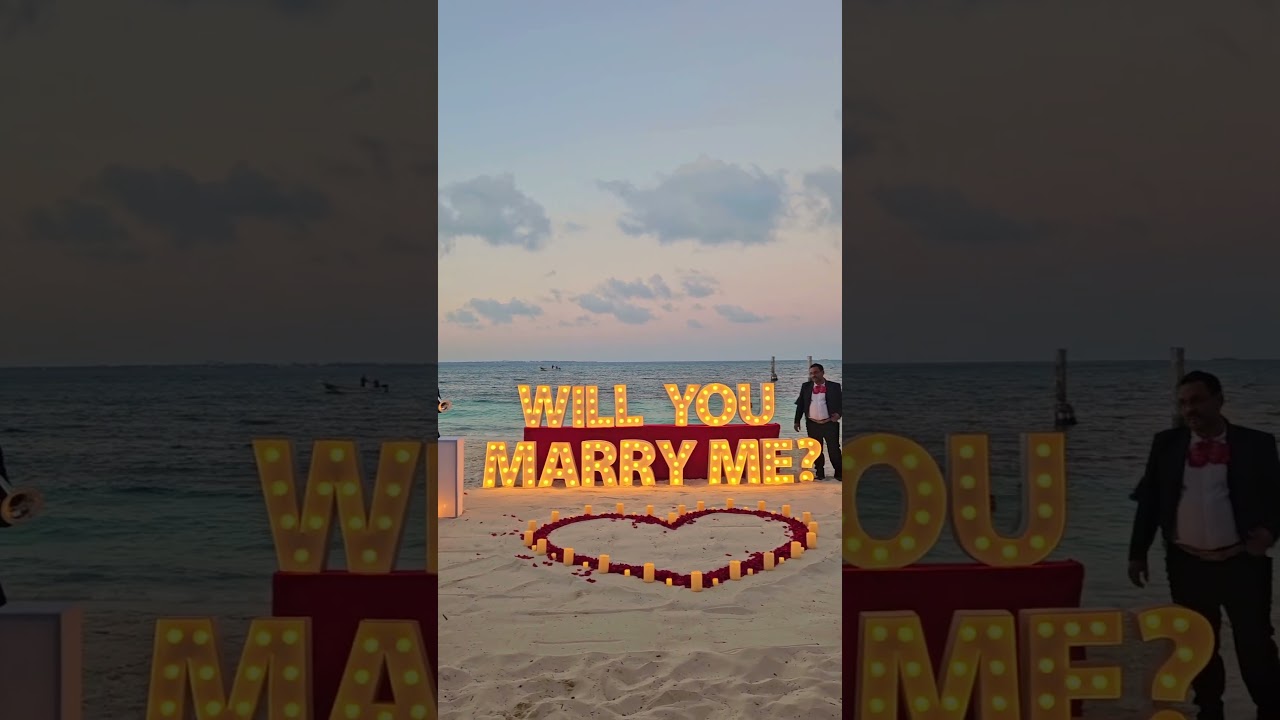 Read more about the article This couple added mariachi and fireworks to their proposal making it a big celebration for everyone!