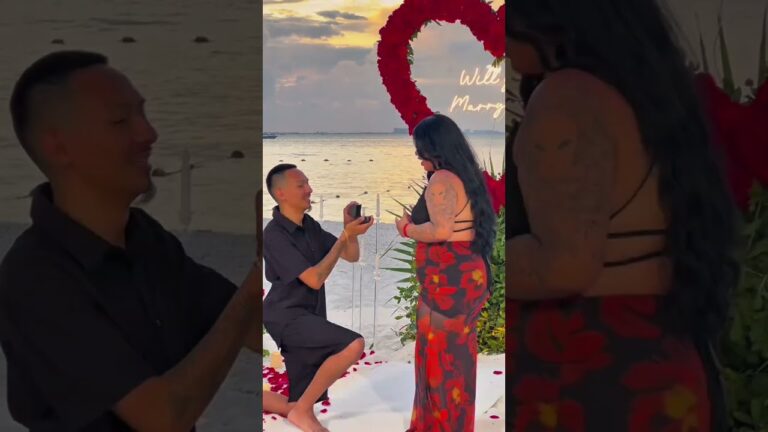 Read more about the article Surrounded by roses and sunsets, I chose you ❤️ 🌹 #cancunproposal #roses #luxuryproposal #fyp #love
