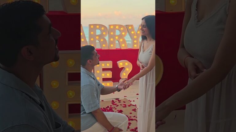 Read more about the article Golden skies, gentle waves, and a love that outshines the sunset💖✨ #cancunproposal #proposalplanner