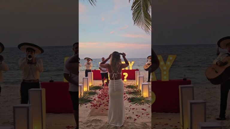 Read more about the article As the sun kissed the sea, I promised to love you for all my days💞 #cancunproposal #proposalplanner
