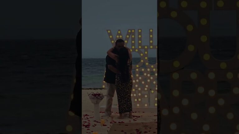 Read more about the article In the chaos of wind and waves, they found their forever💓 #cancunproposal #proposalplanner #love