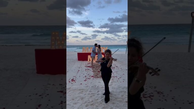 Read more about the article Love in every note… and a perfect yes by the beach #cancunproposal #shesaidyes
