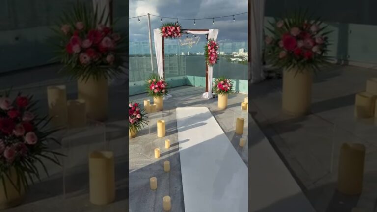 Read more about the article Love looks good in pink 💗 Especially with a rooftop view like this #proposalplanner #cancunproposal