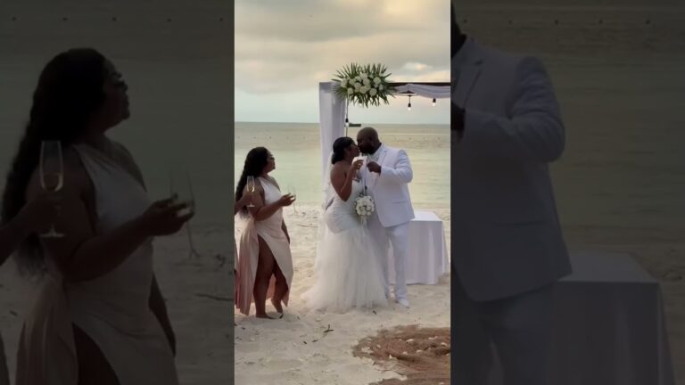 Read more about the article This is what Happiness looks like. They both said “I do” to forever. #cancunwedding #beachwedding