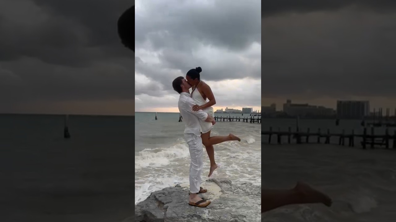 Read more about the article Love feels different when it starts with the ocean at sunrise #cancunproposal #shesaidyes #marryme