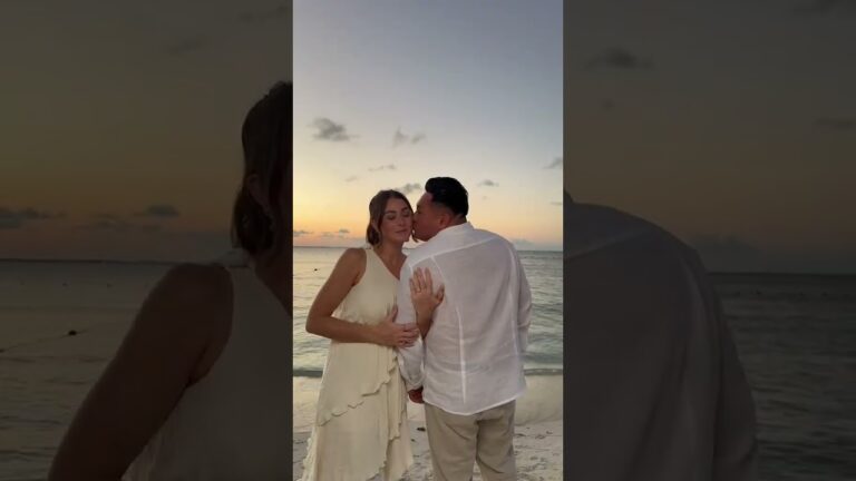 Read more about the article POV: best day of my life 💍#proposal #engaged #beachproposal #shesaidyes #proposalvideo