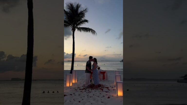 Read more about the article Candles. Ocean breeze. And the question that changed everything 💍#cancunproposal #shesaidyes