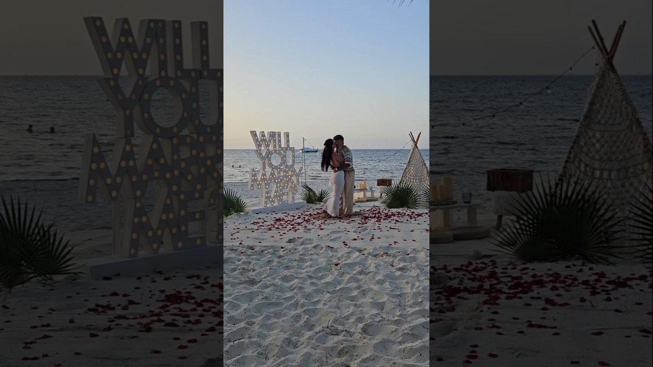 Read more about the article Picnic on the beach and a ring no one saw coming, she said Yes!#cancunproposal #proposalplanner